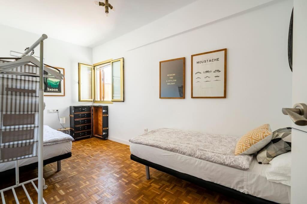Апартаменты Lifehouse Cathedral * Free Parking* Superiorwifi* Альмерия Экстерьер фото