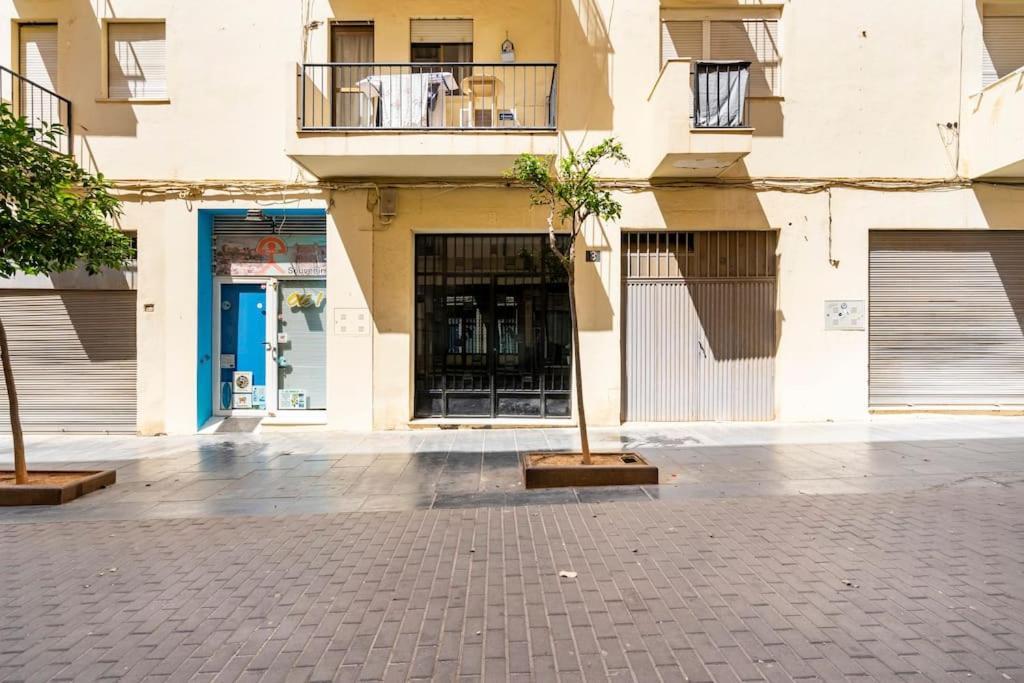 Апартаменты Lifehouse Cathedral * Free Parking* Superiorwifi* Альмерия Экстерьер фото